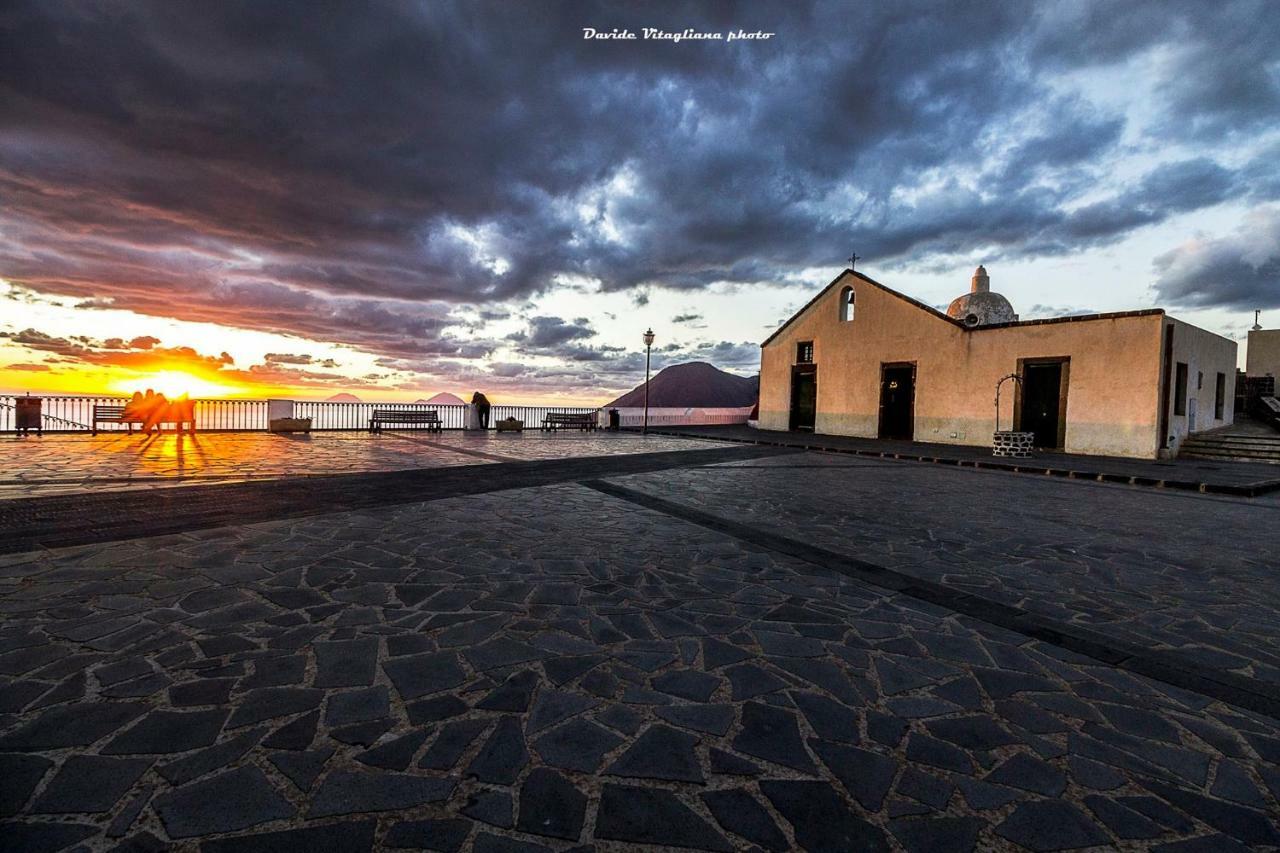 Sweet Life Casa Vacanze Lipari  Exterior foto